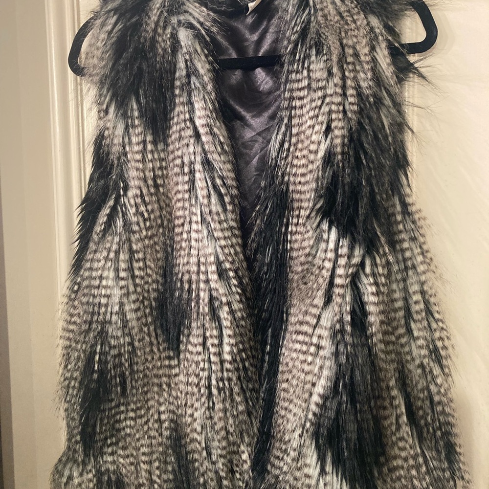 H&M Black and Gray Vest Jacke